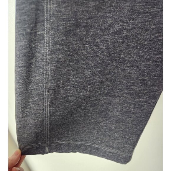Lululemon Women's Sz. 12 Grey Lightweight Pull On Capri Pants - Picture 3 of 6